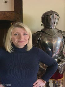 Poster for Intro video video from Yvette Fielding