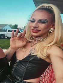 Poster for Intro video video from Benz Menova