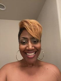 Poster for Gift video from Yolanda Leak