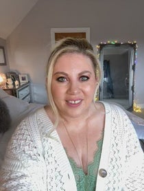 Poster for Give Thanks video from Louise Pentland