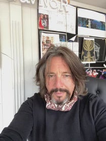 Poster for Mother's Day video from Laurence Llewelyn-Bowen