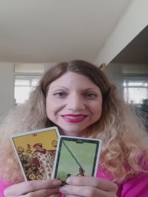Poster for Tarot reading video from Psychic Selina