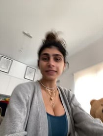 Poster for Autres video from Mia Khalifa