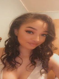 Poster for Advice video from Scarlett Bloom