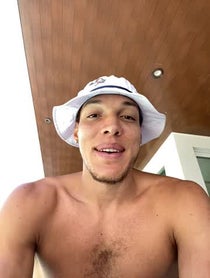 Poster for Announcement video from Aaron Gordon