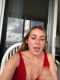 Poster for Gift video from Caroline Calloway