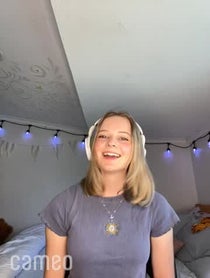 Poster for Intro video video from Hannah Pengilly