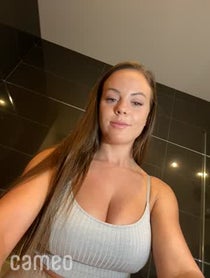 Poster for Intro video video from Rahyndee James