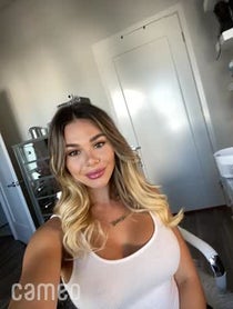 Poster for Intro video video from Tahlia Paris