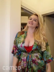 Poster for Intro video video from Lilli Luxe