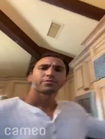 Poster for Intro video video from Richard Dreyfuss